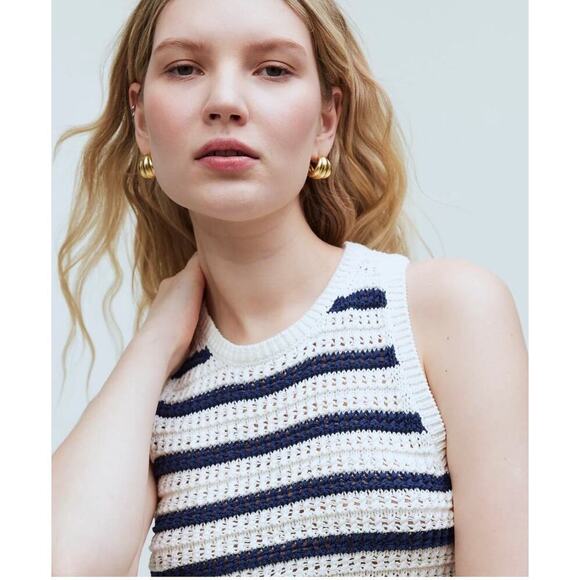 Madewell Crochet-Knit Crewneck Sweater Tank In Bright Ivory Navy Size S - Picture 3 of 7